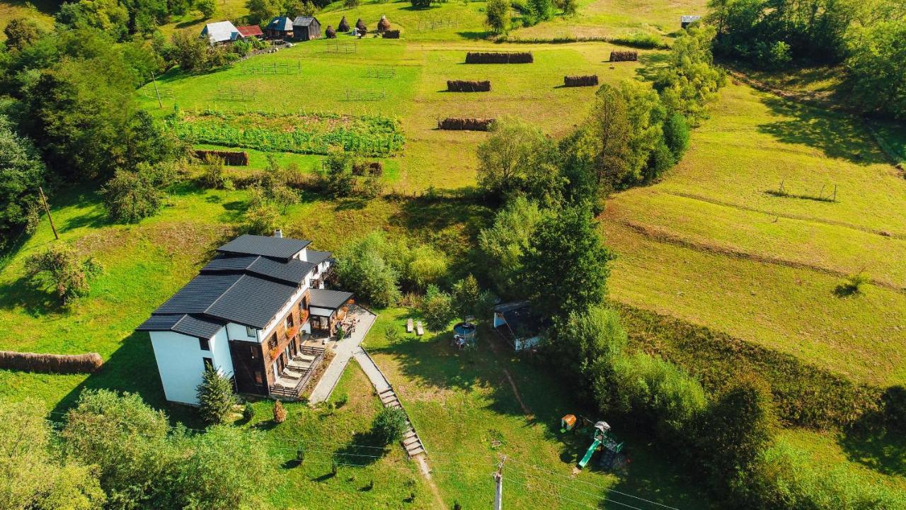 فندق Talhaus Vişeu de Sus المظهر الخارجي الصورة