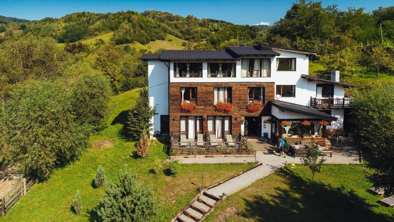 فندق Talhaus Vişeu de Sus المظهر الخارجي الصورة